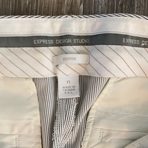 Women’s Express White with black stripe Editor Slacks size 0 - Picture 2 of 3